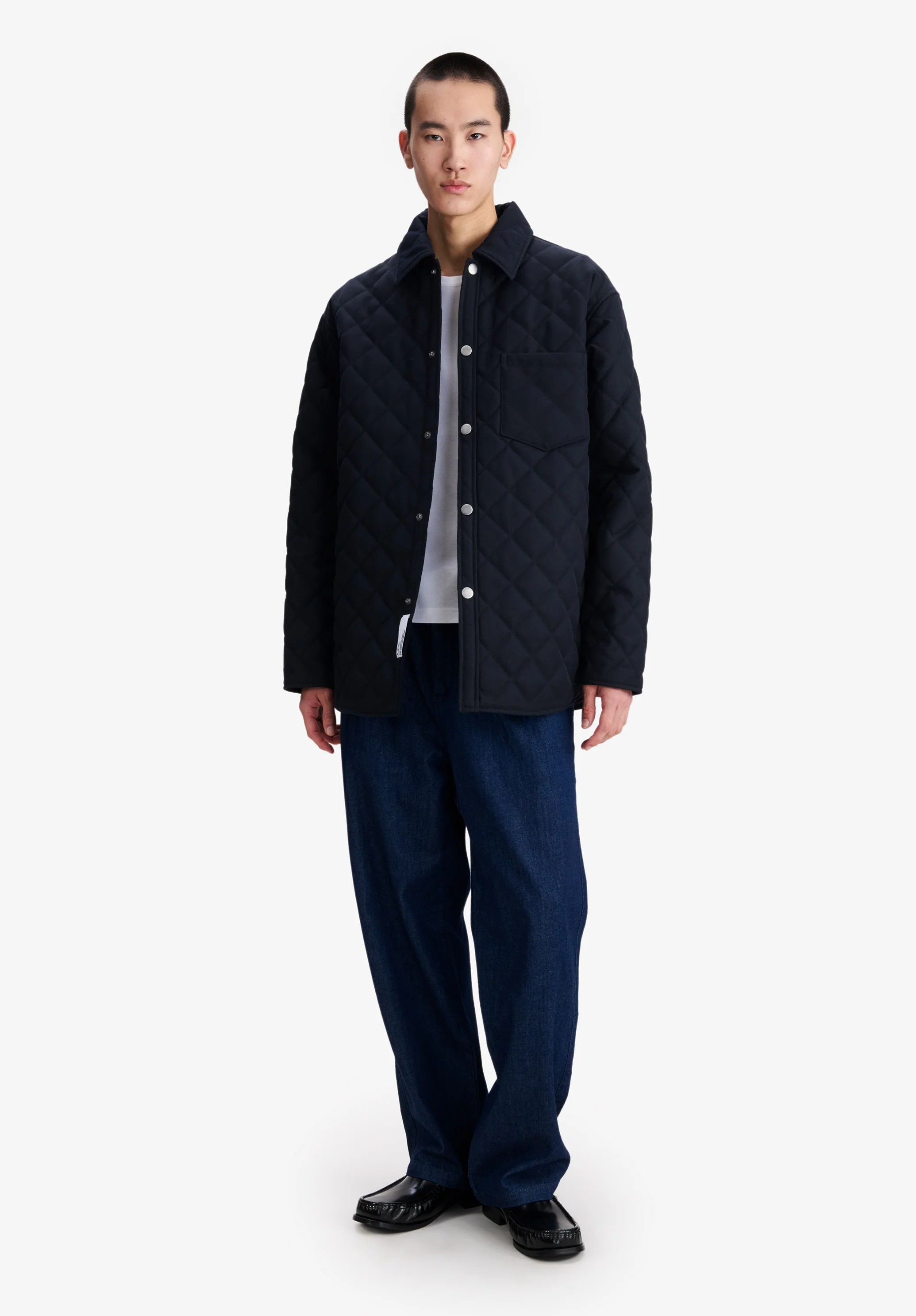 Loose pleated trousers in lightweight denim - Image 3