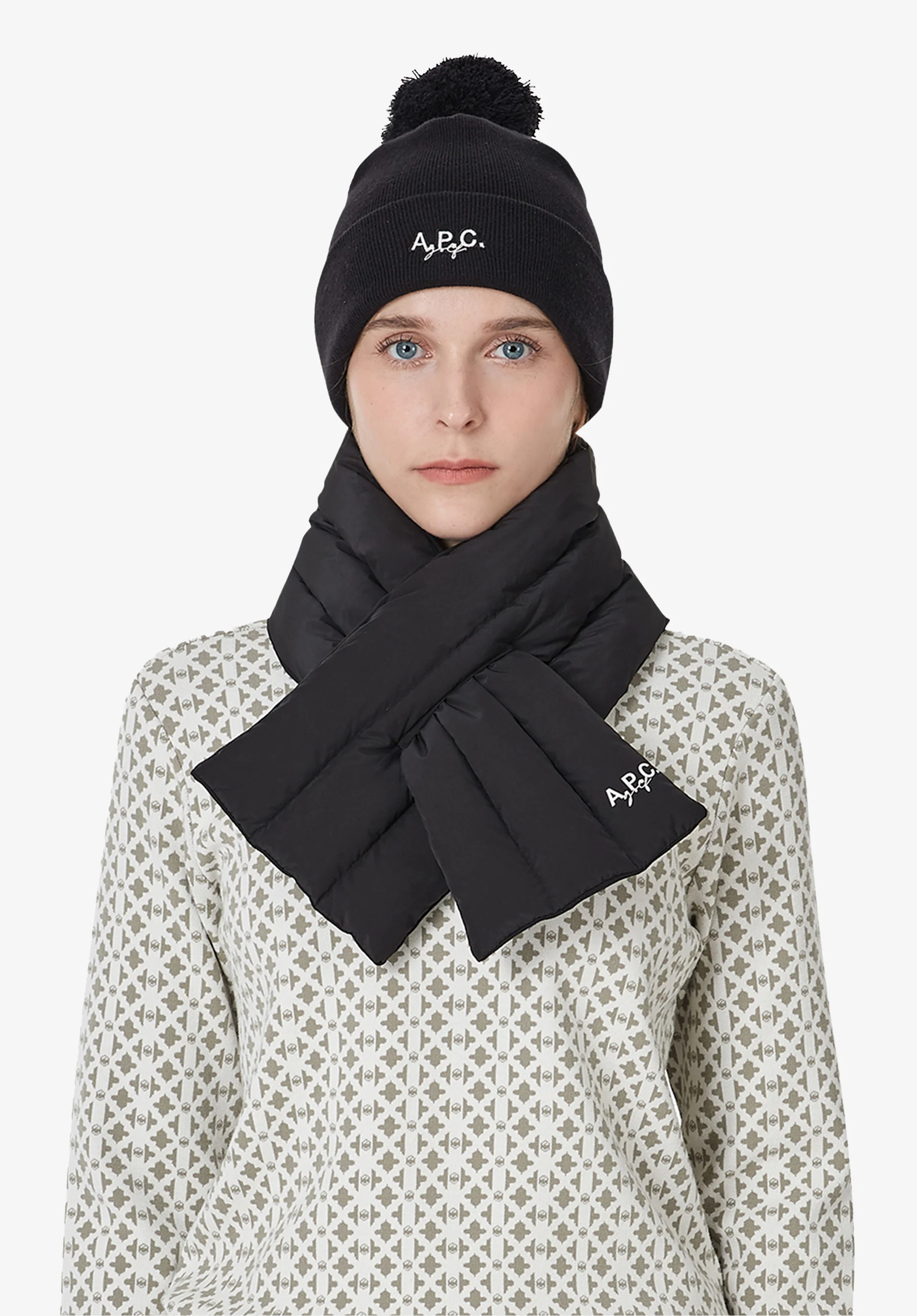 Pom-pom beanie